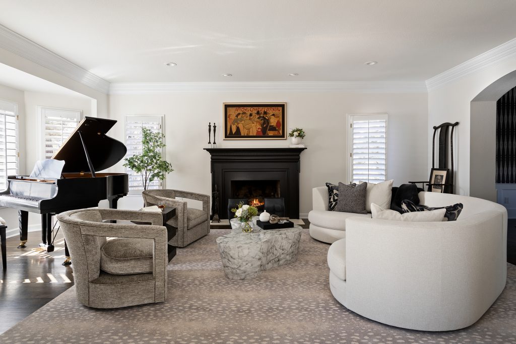 How To Get This Cozy Classic Living Room Look